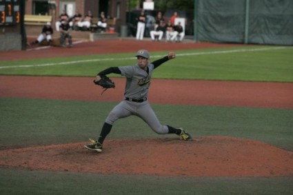 Jones pitching against Oregon State on April 9