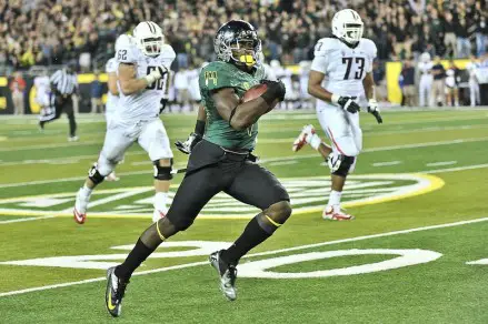 Ifo Ekpre-Olomu has the potential to become the best in a line of elite recent Oregon defensive backs. 