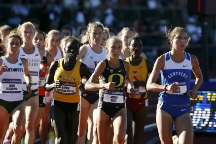 Jordan Hasay running in front of the pack in the 5000m during the NCAA Championship