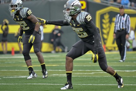 Derrick Malone (22) and Boseko Lokombo will be key parts of what could be a terrifying linebacking corps this season.