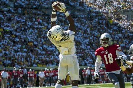 Josh Huff showed why he is one of the best receivers in the nation on Saturday. Huff reeled in 5 catches for 118 yards.