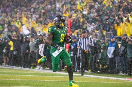 Byron Marshall had 130 yards and two touchdowns in relief of De'Anthony Thomas
