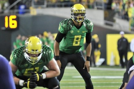 Marcus Mariota threw four touchdown passes against a ranked Huskies team in 2012.
