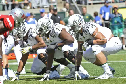 Oregon's athletic O-line ready for battle