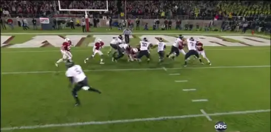 The result: an easy touchdown for LaMichael James.