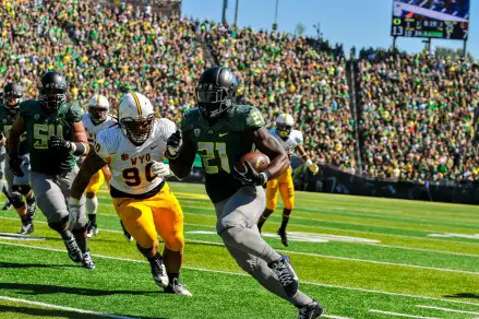Royce has the rushing attacking rolling at Oregon.