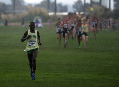 Edward Cheserek cruises to another title