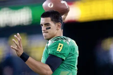 Here we see only two of Mariota's three eyes -- the other one's back there, trust me
