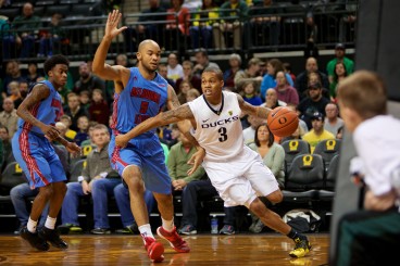 Joe Young led the Pac-12 in scoring this season. Averaging 19.8 points per game. 