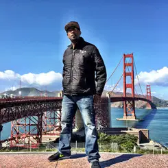 Tony Hargain at the Golden Gate Bridge
