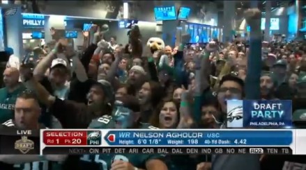 Eagles fans seem to approves approving agholor from video