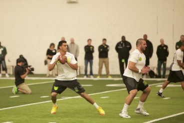 One way of Mariota attempting to increase his stock heading into the draft, is by retouching his skills of taking snaps under center. Scouts want to see his footwork, his arm strength, and how he deals with a NFL-style pressure. 
