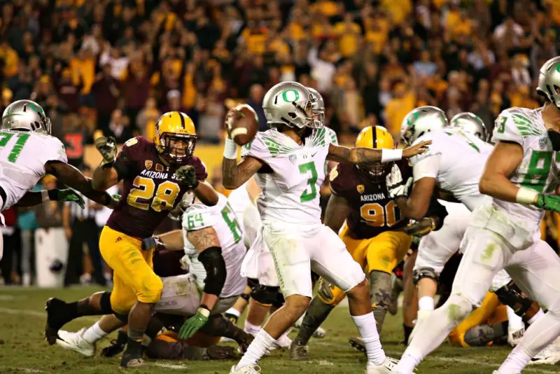 Vernon Adams final three passes went for touchdowns in Oregon's 61-55 victory over Arizona State.