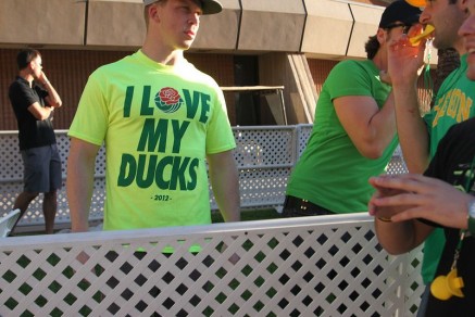 Oregon fans always look the part so let's show the world!
