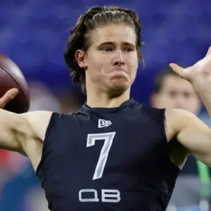 1080 The FAN - It's the Underwear Olympics! Um, we mean the NFL Combine. Justin  Herbert ran a 4.69 and a 4.71 unofficial 40 yard dash. Faster than you  thought? Slower? About what you expected?