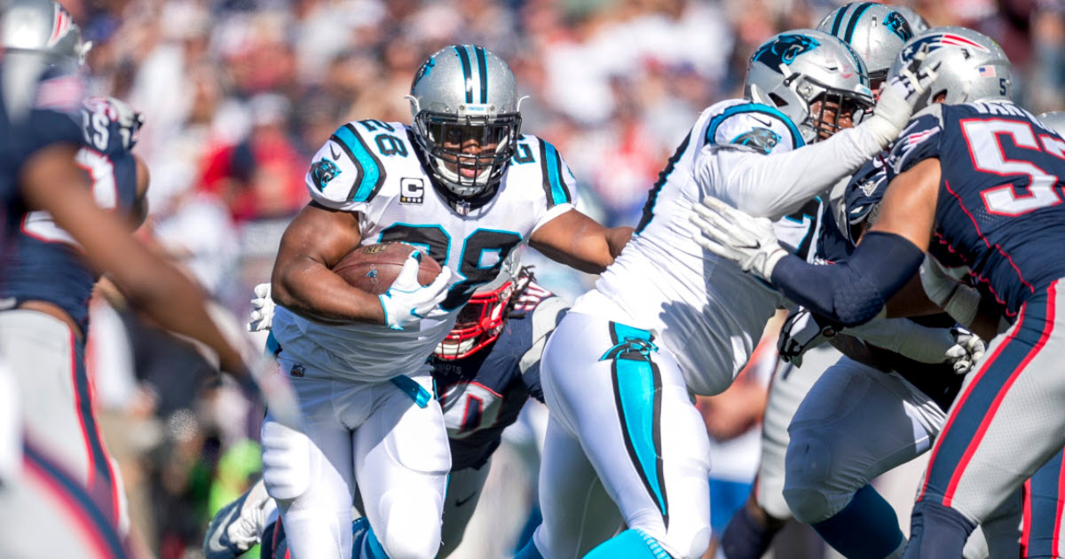 Watch Kenjon Barner's dad receive Super Bowl ring