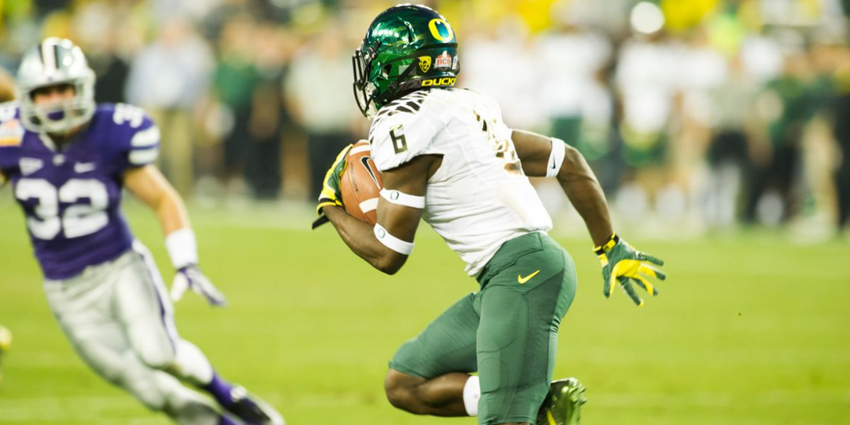 Oregon Running Back Seven McGee Connects with De'Anthony Thomas