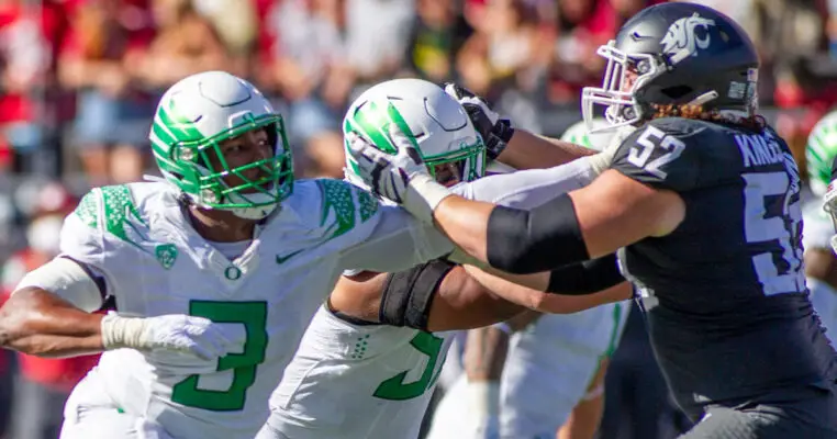 Lanning/Lupoi Blitzes: How Oregon Plays It Safe | FishDuck