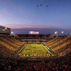 Kinnick-Stadium-of-Iowa-Hawkeyes_Tim-Sho