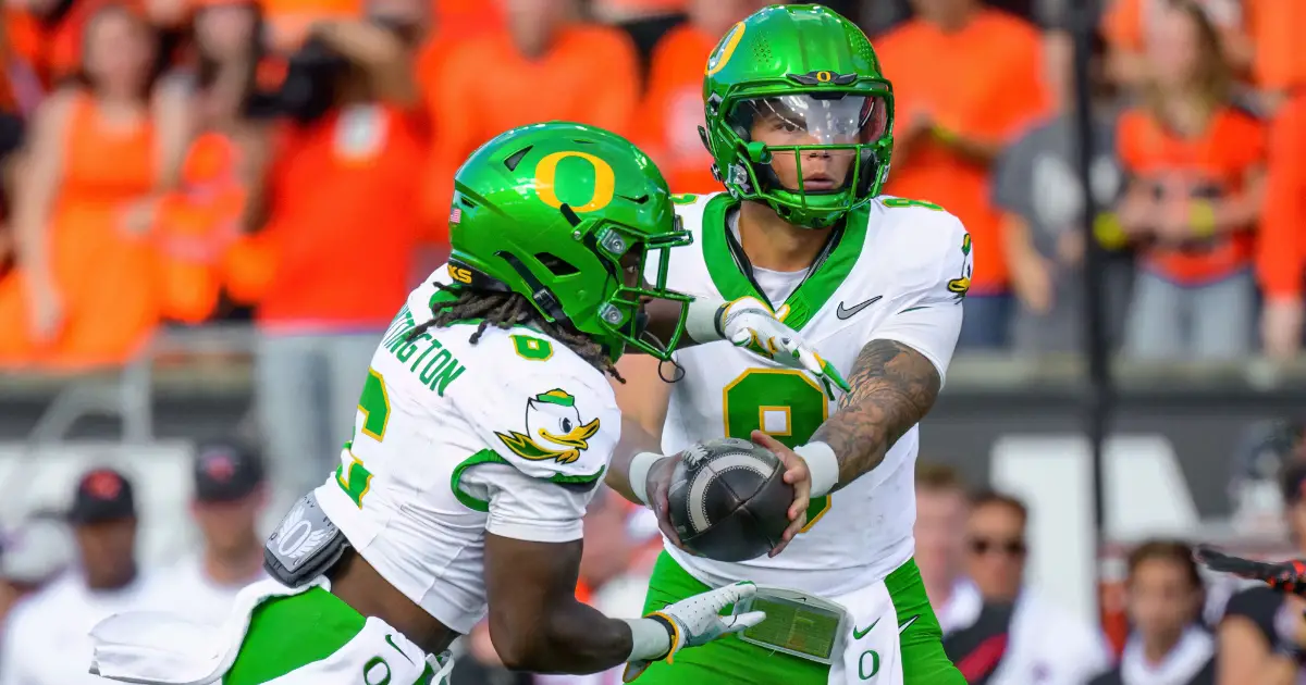 Oregon Ducks Football - Dillon Gabriel - FishDuck.com in Eugene, OR