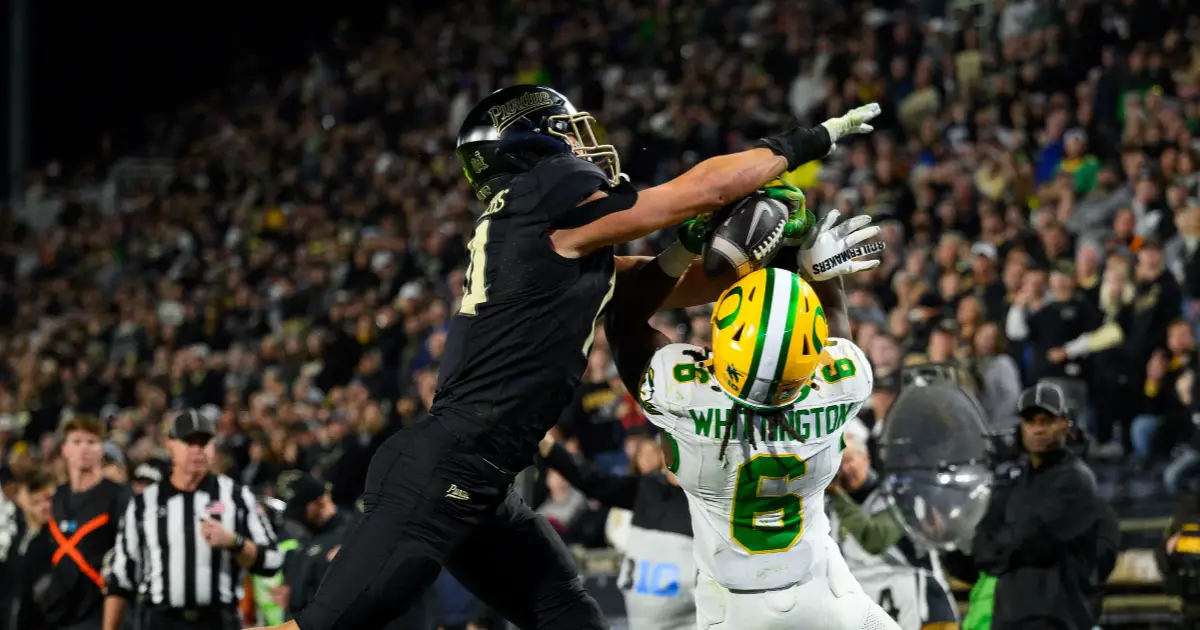 Noah Whittington vs Purdue - Oregon Ducks Football - FishDuck.com in Eugene, OR