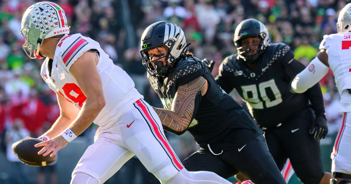 Oregon Football - Matayo Uiagalelei - FishDuck.com in Eugene, OR