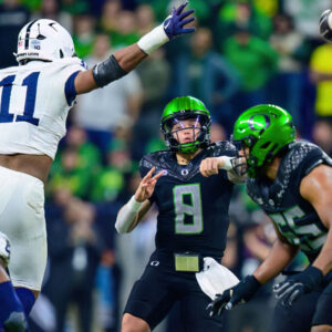 Dillon-Gabriel-vs-PSU_Eric-Becker-300x30