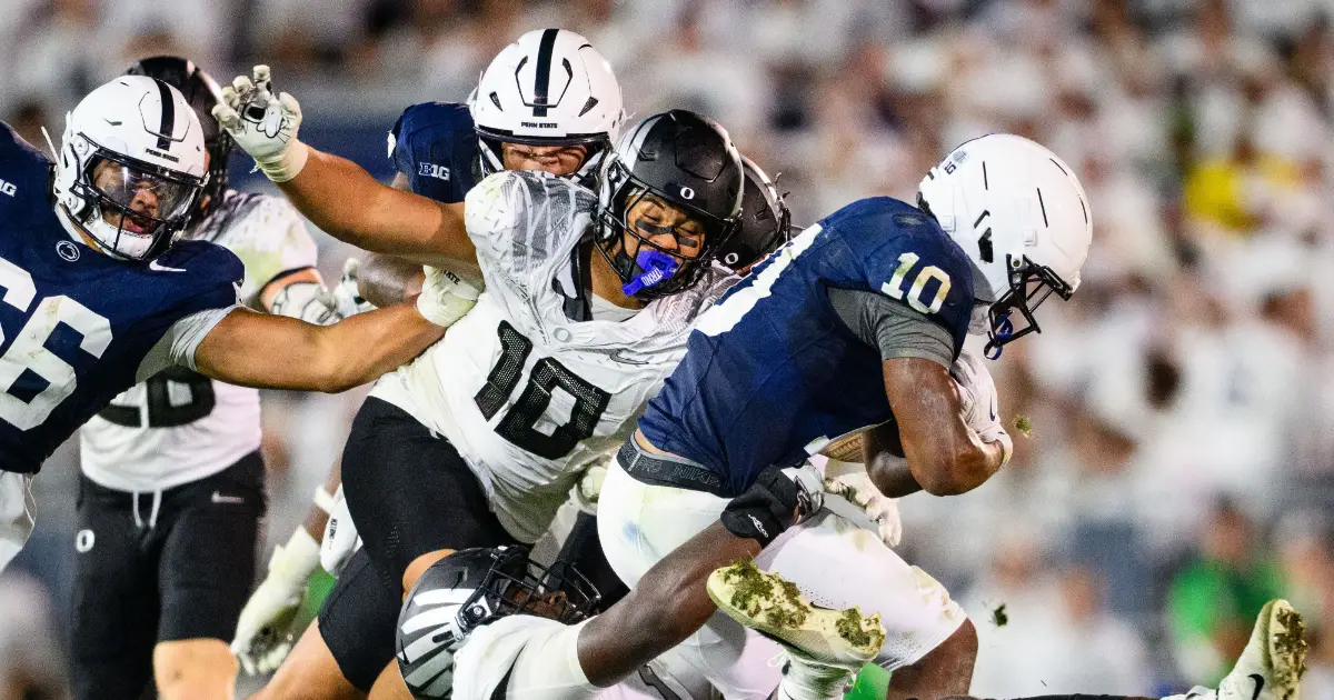 Oregon Football - Penn State vs Matayo Uiagalelei - FishDuck.com in Eugene, OR