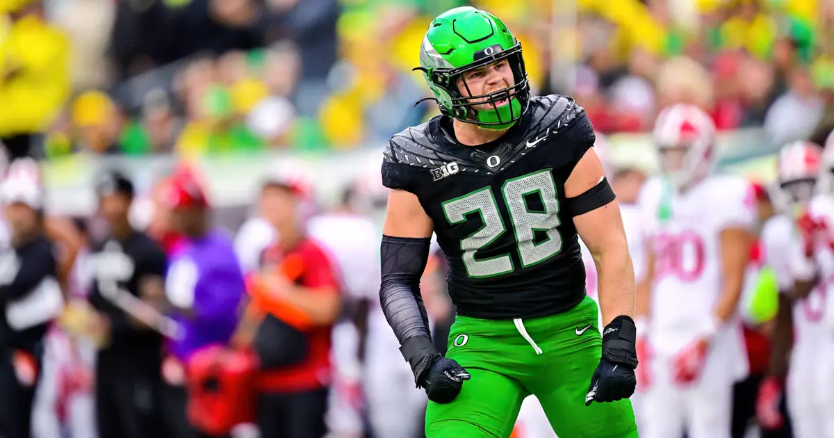 Oregon linebacker Bryce Boettcher logged his 50th tackle on Saturday against the Indiana Hoosiers. Photo by Eric Becker