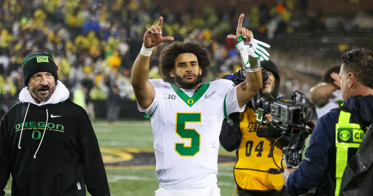 Oregon Football - FishDuck.com in Eugene, OR - Dante Moore wins a massive game at Iowa
