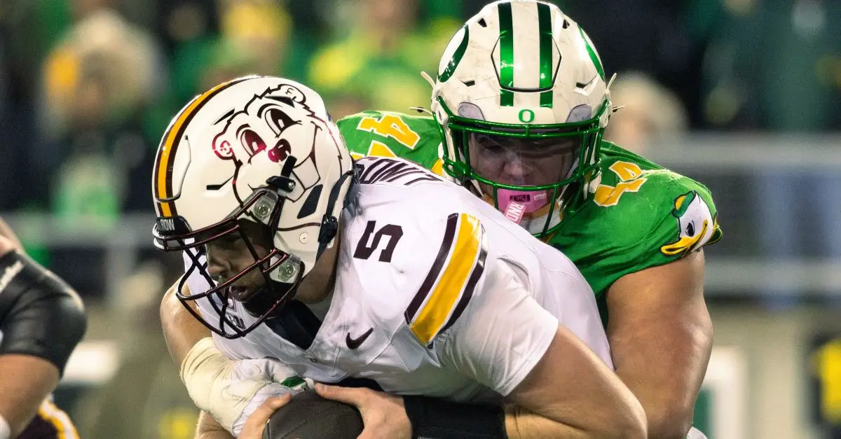 Oregon's stout defense will look to put a lid on USC's potent offense. Photo by Max Unkrich