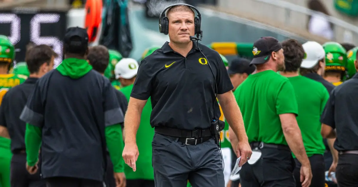 Oregon Football - FishDuck.com in Eugene, OR - Tosh Lupoi walks the sideline vs the Oregon State Beavers